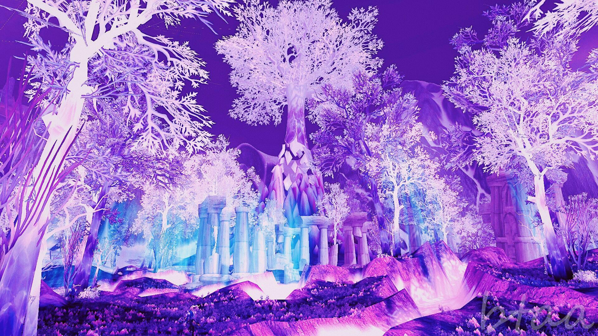 似树非树的高大水晶丛林,散发着梦幻的淡紫色,它们是从地下生根发芽长