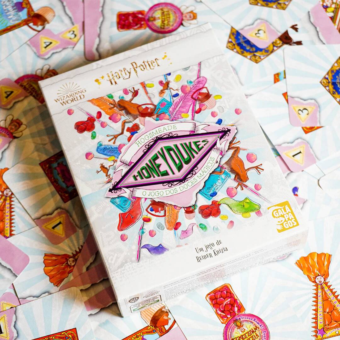 图片包含 文字, 桌子, 纸, 书描述已自动生成