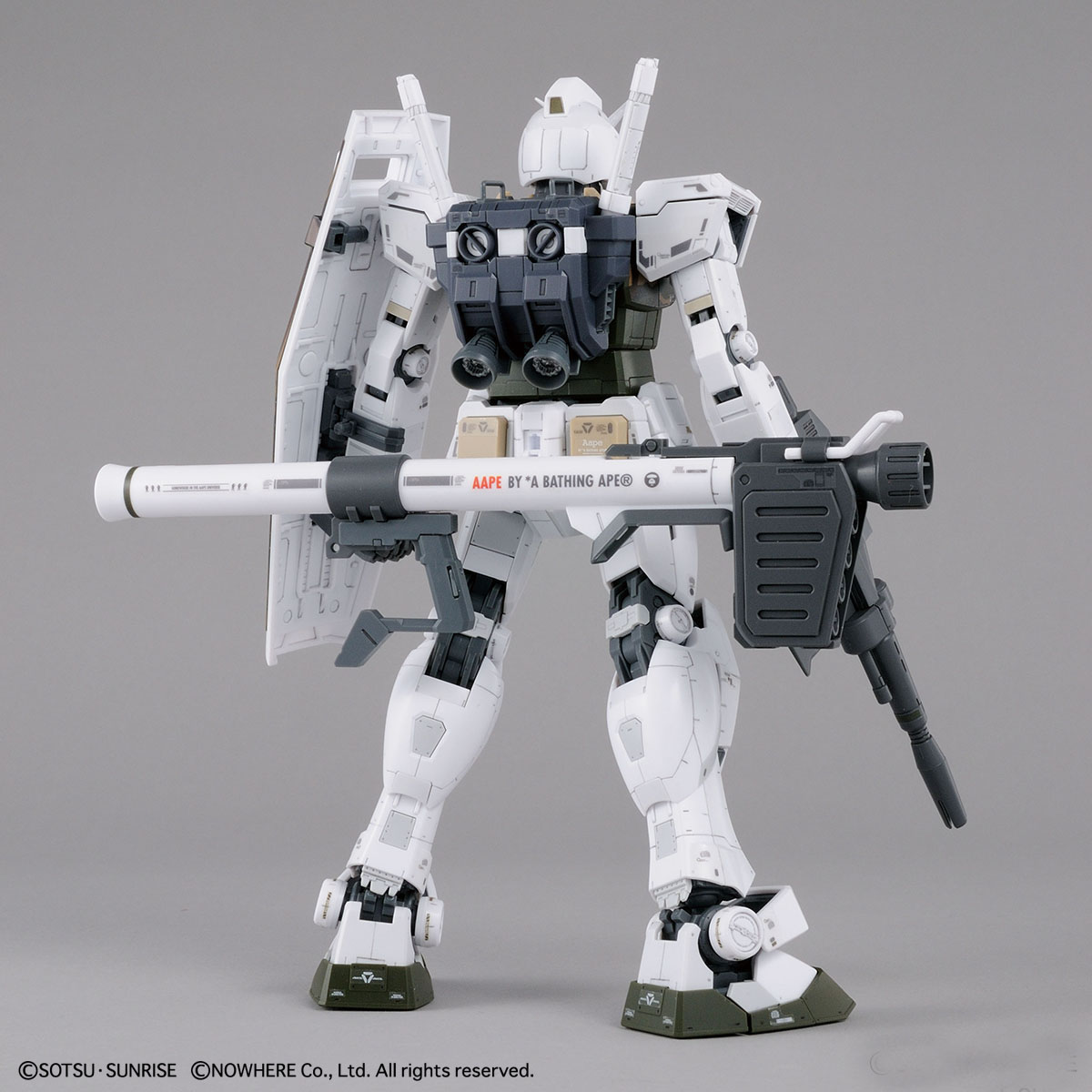 [未組立] AAPE RX-78-2 ガンダム GRN-CAMO 万代 其他限定 MG AAPE RX-78-2 高达 GRN-CAMO-旅法师营地