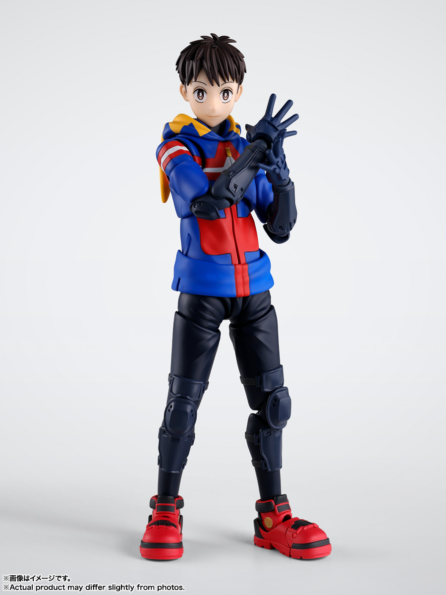 万代 SHF 灰回航一-旅法师营地
